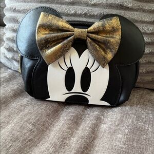 Disney Minnie Mouse Black and Gold Cosmetics Bag